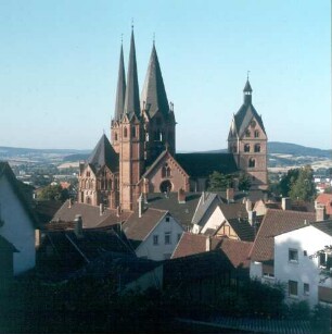 Gelnhausen. Stadtzentrum mit Marienkirche