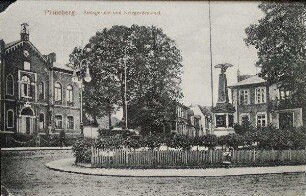 Pinneberg Amtsgericht und Kriegerdenkmal