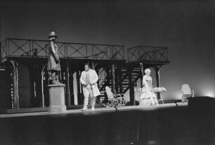 Szenenbilder aus "Show Boat", Musical von Jerome Kern mit Libretto von Oscar Hammerstein. Metropol-Theater Berlin, Premiere 20.12.1974