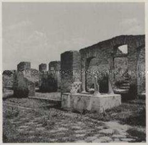 Rom, Ostia Antica, Portico della Fontana a Lucerna