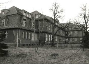 Radeberg, Heidestraße 70. Ehemaliges Sachsenwerk (VEB Robotron) (Gewerbepark) (1915/1917 und um 1925). Hauptgebäude (Bereich Entwicklung). Rückseite
