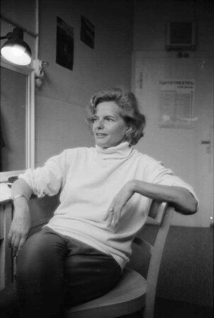 Neuverpflichtete Schauspielerin am Badischen Staatstheater Gisela Holzinger.