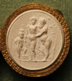 Silenus mit seiner Gemahlin und seinem Kind (Daktyliothek, Erstes Mythologisches Tausend)