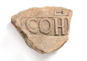 Ziegel mit Kohortenstempel
