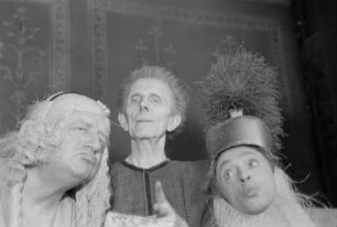Szenen aus "Ein Sommernachtstraum" von William Shakespeare im Schillertheater Berlin