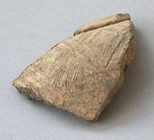 Fragment eines Tongefäßes