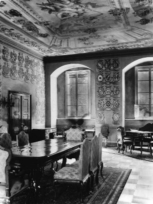 Klagenfurt. Landhaus (1739; Ausmalung J. F. Fromiller). Kleiner Wappensaal