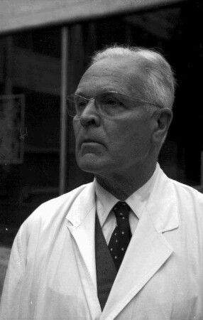 Freiburg: Prof. Dr. med. Bergfeld; vom Diakonissenhaus