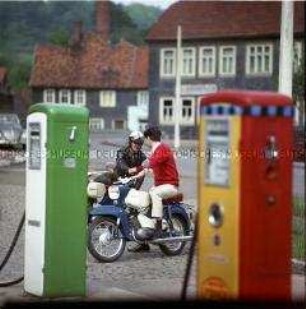 Neues Simson-Moped "Sperber"