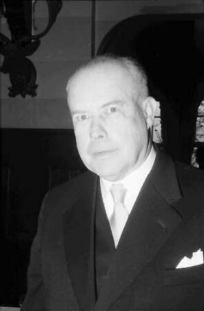 Freiburg: Jägerhäusle; Prof. Dr. Vogt, Direktor des Weinbauinstituts