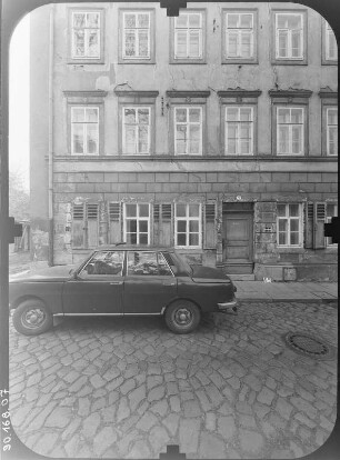 Dresden-Neustadt, Wolfsgasse 7. Wohnhaus (M. 19. Jh.). Straßenfront (Teilansicht)