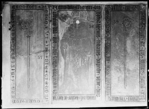 Bronnbach Kloster Kreuzgang Grabplatte Äbte Johann Hildebrand (gestorben 1416), Michael Keller (gestorben 1501) und Johann Siegemann (gestorben 1452)