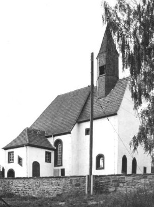 Bockelwitz-Sitten (Leisnig-Sitten). Pfarrkirche (15. Jh., Erneuerung 1730-1734 und 1820, Restaurierung 1939). Ansicht von Südost