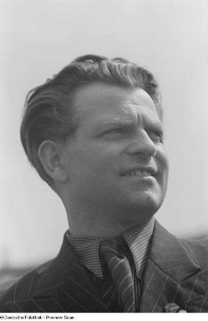 Porträt Paul Fröhlich