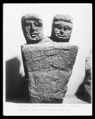 Grabstele