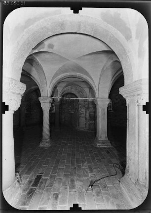 Ermsleben. Konradsburg. Ehem. Klosterkirche. Krypta