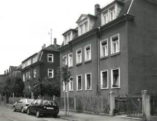 Radebeul, Birkenstraße 8 und 10. Wohnhäuser (um 1900)