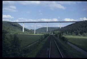 Autobahnbrücke A81