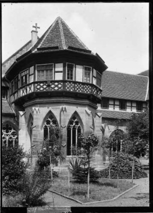 Kloster Maulbronn Kreuzgang, Hof Brunnenhaus von Süden