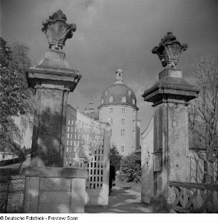 Eingang zum Park des Moritzburger Schlosses
