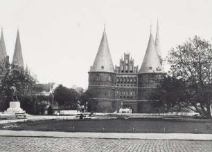 Lübeck, Stadtbefestigung, Holstentor