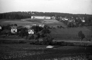 St. Georgen (Schwarzwald): Gesamtansicht, Panorama, mit Krankenhaus