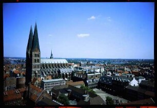 Lübeck: Marienkirche und Rathaus vom Turm