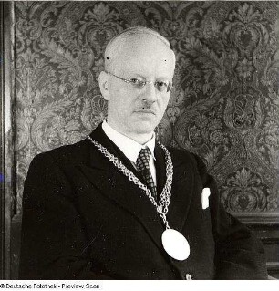 Portraitserie Johannes Stroux