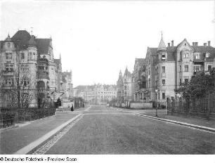 Dresden-Südvorstadt. Helmholtzstraße. Blick über die George-Bähr-Straße nach Nordwest zur Münchner Straße