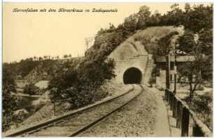 Lichtenwalde. Harrasfelsen mit dem Körnerkranz - Eisenbahntunnel