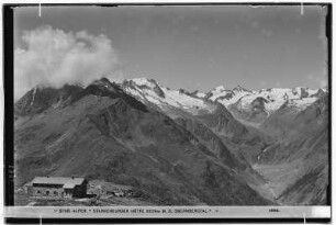 Stubaier Alpen. Starkenburger Hütte (2229 Meter) mit dem Obernbergtal