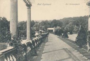 Fürstenweg (Rosengang) im Kurpark