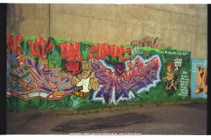 seWER | PROPZ: NOKi, DAME, JESt, NEXUS, DJ DYNE, DAST, StROM, NEK, SiZ, JAKi, BUNZ, V-BAcH, EZRA, ABRO, RÄNSi-NATiON. | KWB | ..SO WASS UP?! | DiRTY, DiRTY... | DMS KWB LiViNG PHAt | iN '98