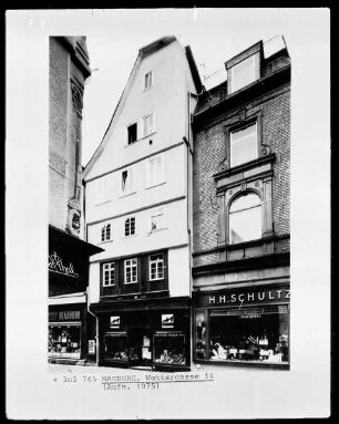 Wohn- und Geschäftshaus Café