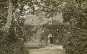 Meißen-Siebeneichen. Schloss Siebeneichen. Westfront (Hofansicht)
