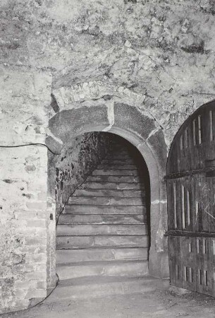Antritt der Treppe im Tiefen Keller