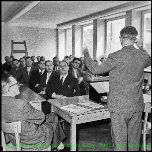 Vortrag von Dr. Rudolf Greifeld (administrativer Geschäftsführer der Kernreaktorbau- und Betriebsgesellschaft (KBB))