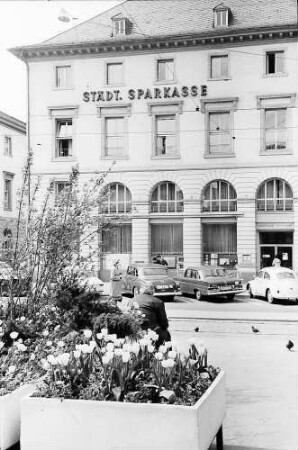 Karlsruhe: Außenansicht der Stadtsparkasse
