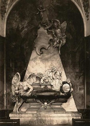 Grabdenkmal : Grabdenkmal über den Gebeinen der Gründer und Wohltäter des Klosters. Ossegg (Osek), Zisterzienserstift, Stiftskirche