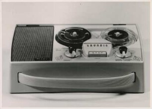Grundig Tonbandbox "Niki" von Heinz R. Hübner