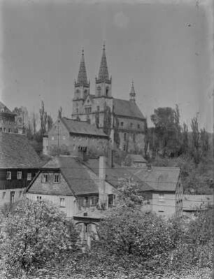Schirgiswalde. Blick auf die Kirche Maria Himmelfahrt