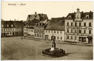 Wilsdruff. Markt mit Denkmal