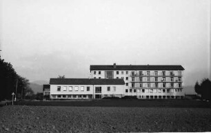 Bad Krozingen: Sanatorium; Theresienklinik von Höhe