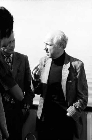 24. Tagung 1974 Chemiker; Bodenseefahrt: Melvin Calvin diskutiert