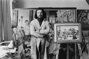 Der Maler Ulrich Hachulla in seinem Atelier