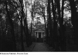 Weimarer Fürstengruft auf dem Historischen Friedhof
