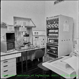 Scanning-Mikroskop und weitere Hilfsgeräte am Institut für Genetik und Toxikologie von Spaltstoffen (IGT)