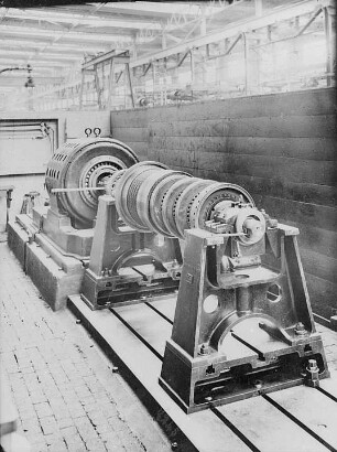 Ausbalancierung der Rotoren von Turbogeneratoren : Technikgeschichte | Industrie und Technik | Fabrikanlagen
