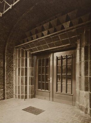 Kontorhaus 'Montanhof', Eingang G