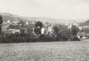 Pfarrkirche : Ortsansicht mit Pfarrkirche und Rittergut